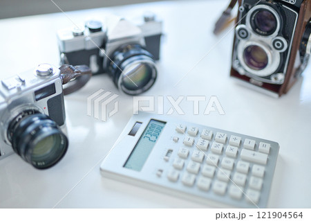 中古カメラ 買取業者 査定イメージ 中古カメラ 買取業者 査定イメージ 121904564