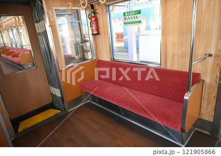 伊賀鉄道の優先座席 121905866