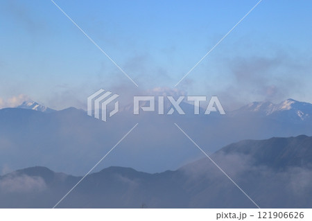元旦の富士山 121906626