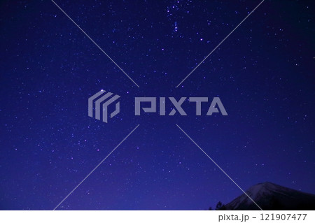 富士山から見る星空 121907477