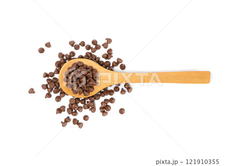 Chocolate Chips Isolated, Scattered Chocolate Sprinkles, Decorative Cocoa Drops, Cookie Decoration Ingredient 121910355