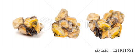 Frozen Mussels Pile Isolated, Unshelled Clam, Frozen Peeled Mussel, Cold Mussels Meat, Iced Seafood 121911051