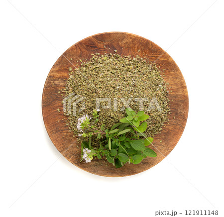Dry thyme isolated, dried marjoram, oregano pile, ground crushed thyme seasoning, thyme leaves Dry thyme isolated, dried marjoram, oregano pile, ground crushed thyme seasoning, thyme leaves 121911148