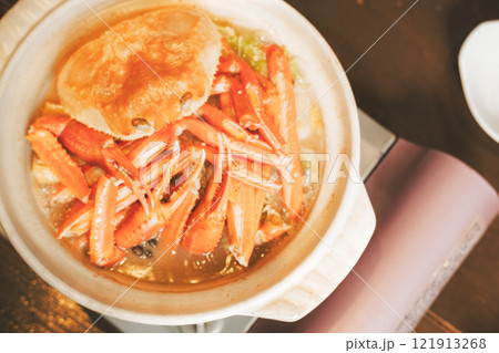 冬の味覚カニ鍋【撮影協力・海鮮居酒屋　魚魯こ】 121913268