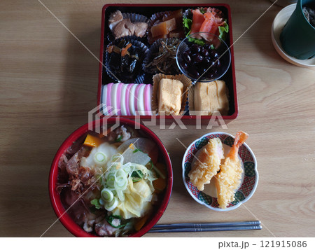 Japanese traditional New Year's foods / 日本の伝統,お節料理 Japanese traditional New Year's foods / 日本の伝統,お節料理 121915086