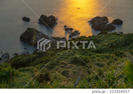 夕景 神が宿る島 洋上アルプス屋久島(夏 夕景 神が宿る島 洋上アルプス屋久島(夏 121916057