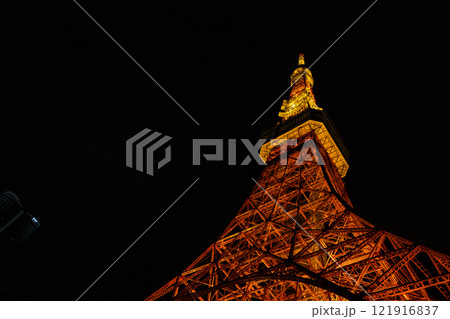 夜の東京タワー 121916837