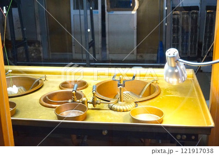 富岡製糸場　繰糸所　繰糸工場　国宝　重要文化財　 121917038