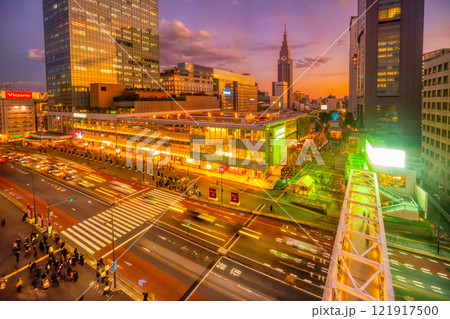 宿駅　Dec.2024 121917500