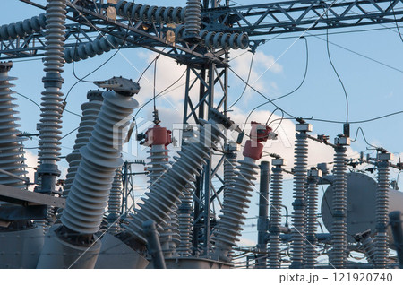 変電所の様子 変電所の様子 121920740