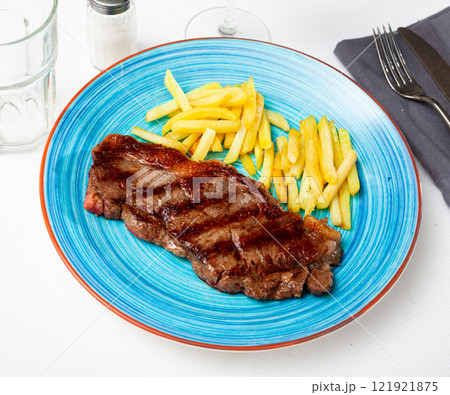 Grilled beef steak with fried potato 121921875