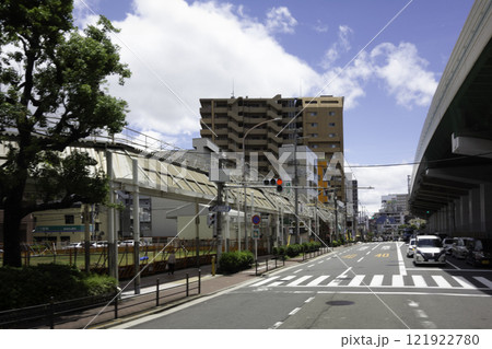 ありふれた市街地の風景 121922780