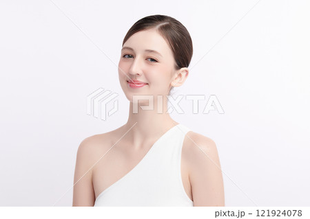 Beautiful young woman with clean fresh skin on white background, Face care, Facial treatment, Cosmetology, beauty and spa, women portrait. 121924078