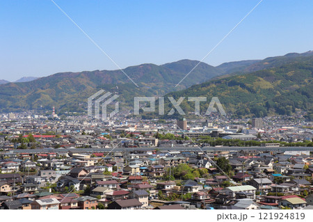 諏訪の街並み(長野県諏訪市) 諏訪の街並み(長野県諏訪市) 121924819