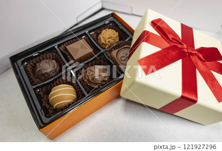 ギフトチョコ 121927296
