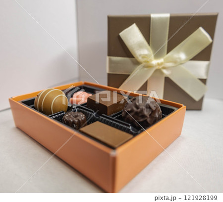 ギフトチョコ 121928199