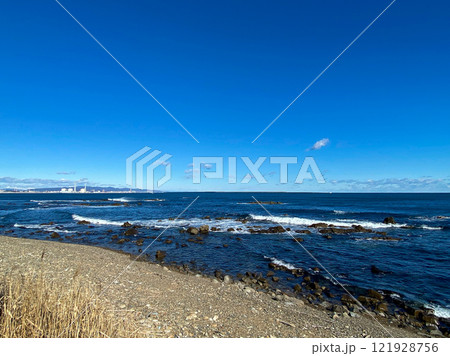 磯崎海岸から常陸那珂港方面を望む 121928756