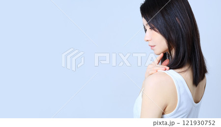 女性のポートレート ビューティーイメージ 女性のポートレート ビューティーイメージ 121930752