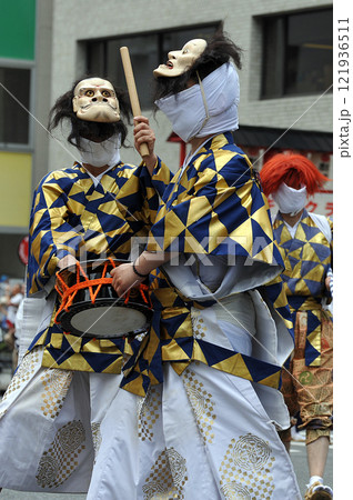 祇園祭 綾傘鉾の棒振り 祇園祭 綾傘鉾の棒振り 121936511