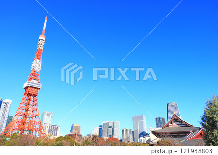 東京都港区、東京タワーの風景 121938803