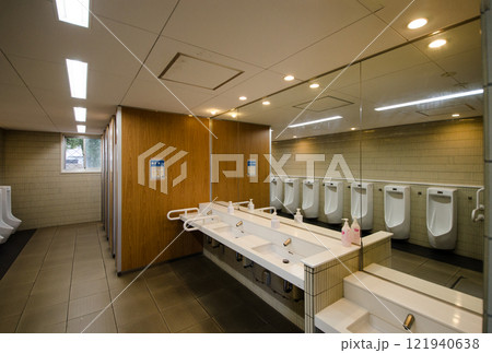 公衆トイレ 121940638