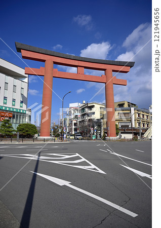 名古屋・豊国神社の大鳥居（中村の大鳥居） 121945656