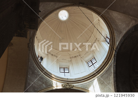 シチリア島の教会 121945930