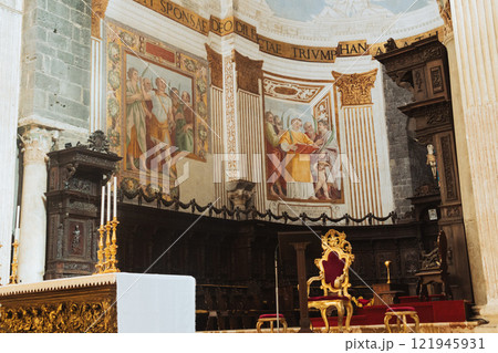 シチリア島の教会 121945931