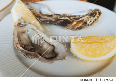 シチリア島の生牡蠣 シチリア島の生牡蠣 121947008