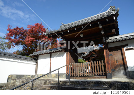 妙心寺 大龍院の山門 京都市右京区花園 妙心寺 大龍院の山門 京都市右京区花園 121949505