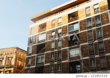 シチリア島のマンション 121951519