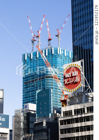 東京駅前八重洲の再開発（2025年1月） 121952176