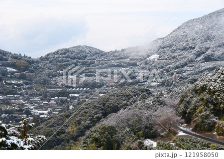 南国九州長崎の雪景色 南国九州長崎の雪景色 121958050