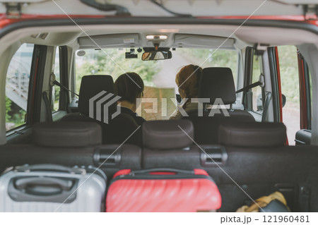 車で女子旅 121960481