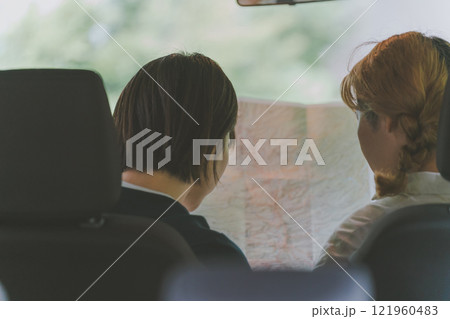 車で女子旅 121960483