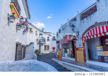 地中海村　(1月　快晴　志摩) 121960961