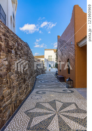 地中海村　(1月　快晴　志摩) 121960969