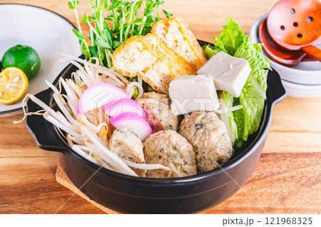 鶏豆乳鍋作り 鶏豆乳鍋作り 121968325