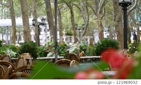 New York City, Manhattan Midtown Bryant Park with Public library, 42 street and Fifth 5 avenue, USA. New York City, Manhattan Midtown Bryant Park with Public library, 42 street and Fifth 5 avenue, USA. 121969032