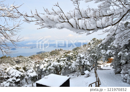 南国九州長崎の雪景色 南国九州長崎の雪景色 121970852