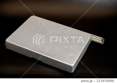 アルミ製の弁当箱 アルミ製の弁当箱 121970890