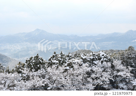 南国九州長崎の雪景色 南国九州長崎の雪景色 121970975