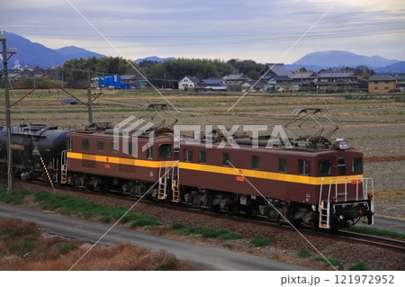 かつて東武鉄道で活躍した三岐鉄道ED45形電気機関車(東武ED5000形)_2024/12/13撮影 121972952