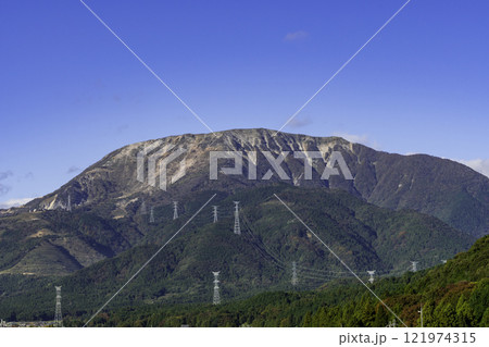 伊吹山　滋賀県米原市 121974315