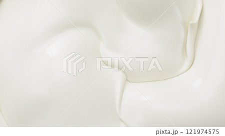 Freeze Motion of Whirling Cream , Close-up 121974575