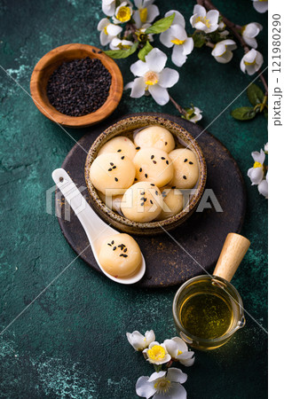 Tang yuan rice dumpling balls for Chinese lunar New year celebration Tang yuan rice dumpling balls for Chinese lunar New year celebration 121980290