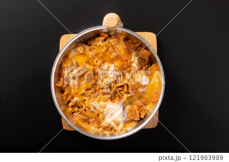 豚キムチ　卵とじ 121983989