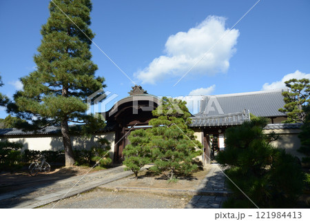 大徳寺　総見院　京都市北区紫野 121984413