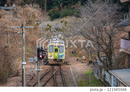 JR西日本関西線笠置駅風景　京都府笠置町 121985086