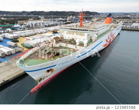 茨城 大洗 大洗港に停泊中のさんふらわあだいせつ(ドローン撮影) 茨城 大洗 大洗港に停泊中のさんふらわあだいせつ(ドローン撮影) 121985598